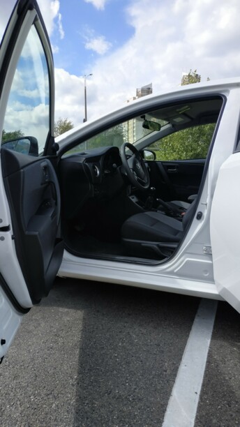 Toyota Auris II (E180) · Рестайлинг, 2016 г.