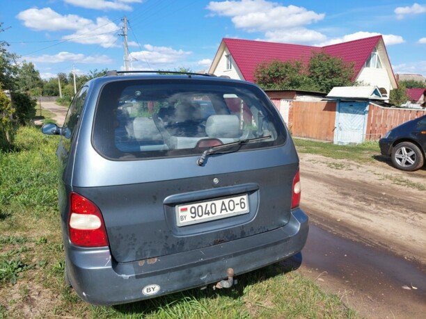 Kia Carnival I, 7 мест, 2001 г.