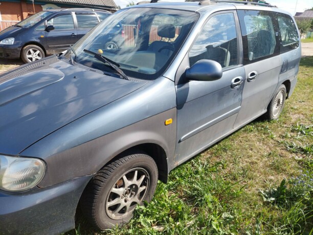 Kia Carnival I, 7 мест, 2001 г.