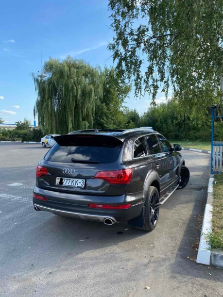 Audi Q7 4L, 7 мест, 2007 г.