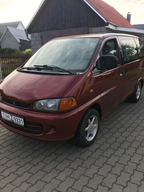 Mitsubishi Space Gear I, 1997 г.