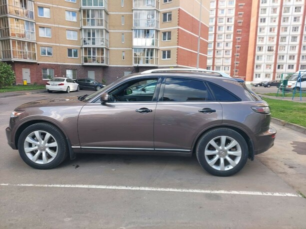Infiniti FX I, 2005 г.