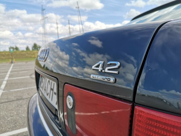 Audi A8 D2, 2000 г.