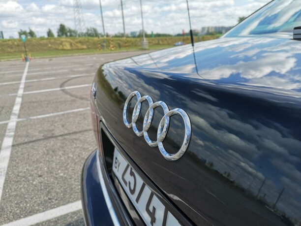 Audi A8 D2, 2000 г.