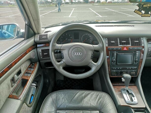 Audi A8 D2, 2000 г.