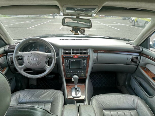 Audi A8 D2, 2000 г.