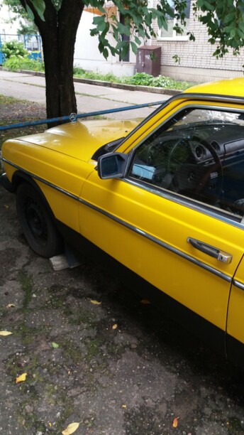 Mercedes-Benz E-Класс W123, 1980 г.