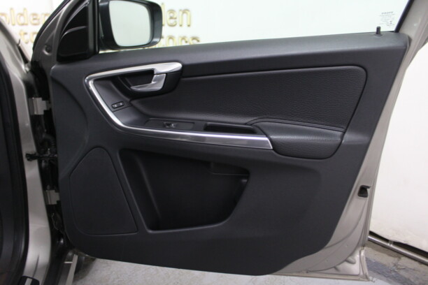 Volvo XC60 I · Рестайлинг, 2013 г.