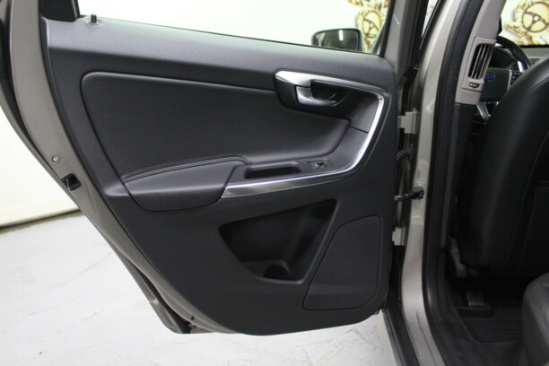 Volvo XC60 I · Рестайлинг, 2013 г.
