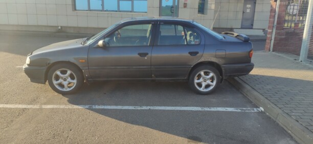 Nissan Primera P10, 1992 г.