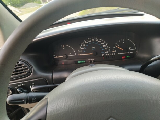 Plymouth Voyager III, 7 мест, 1998 г.