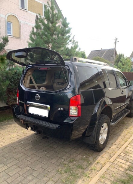 Nissan Pathfinder R51, 7 мест, 2006 г.