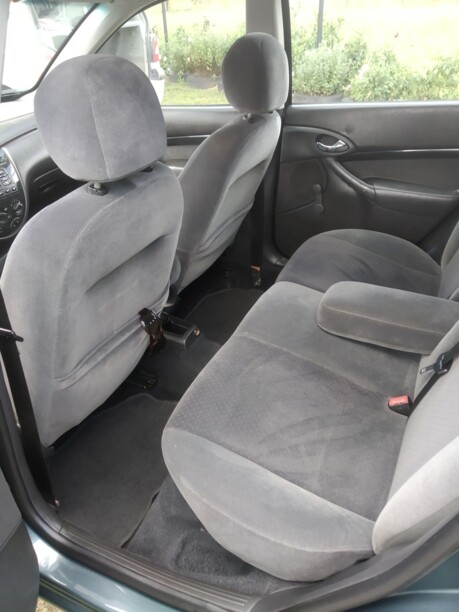 Ford Focus I · Рестайлинг, 2001 г.