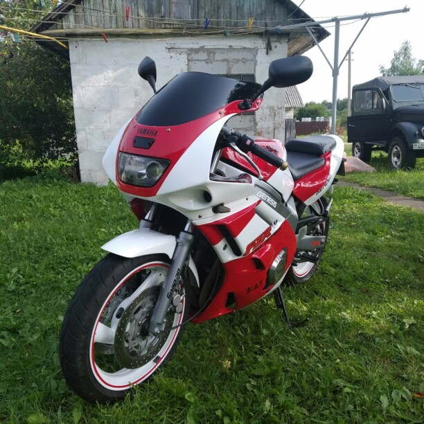 Yamaha FZR, 1994 г.