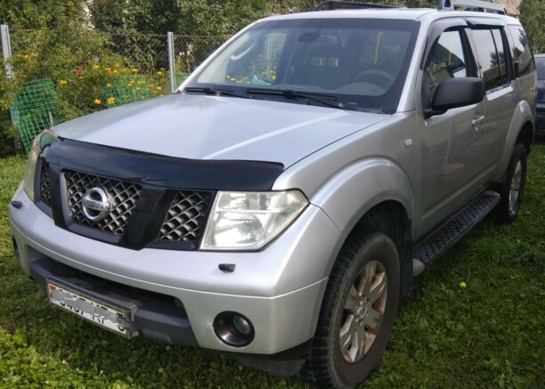Nissan Pathfinder R51, 7 мест, 2005 г.