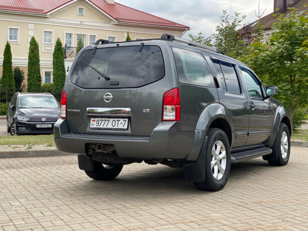 Nissan Pathfinder R51, 7 мест, 2004 г.