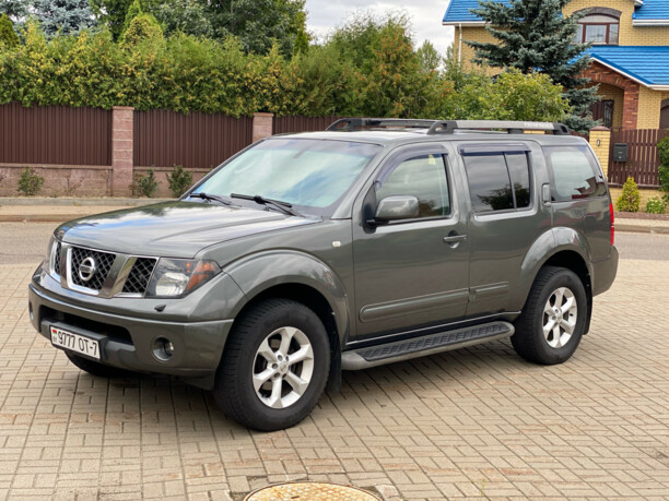 Nissan Pathfinder R51, 7 мест, 2004 г.