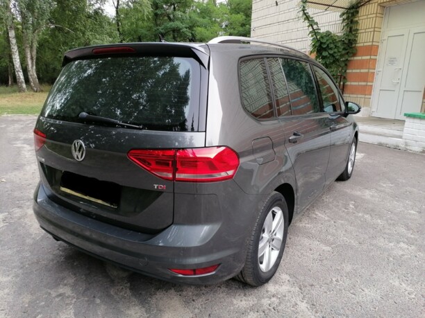 Volkswagen Touran III, 7 мест, 2016 г.