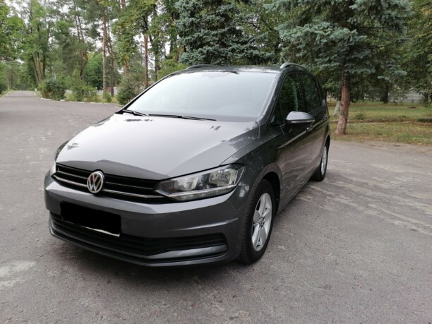 Volkswagen Touran III, 7 мест, 2016 г.