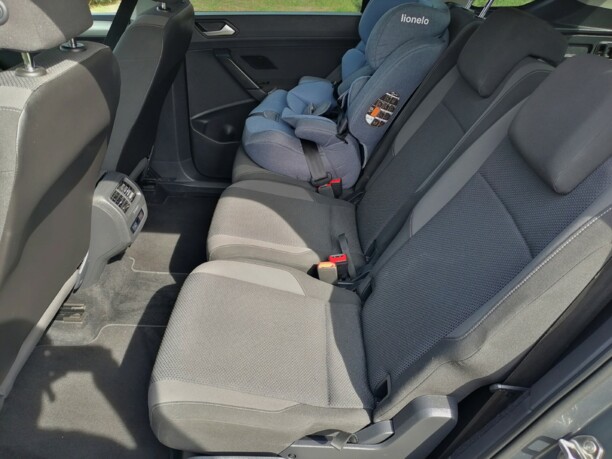 Volkswagen Touran III, 7 мест, 2016 г.