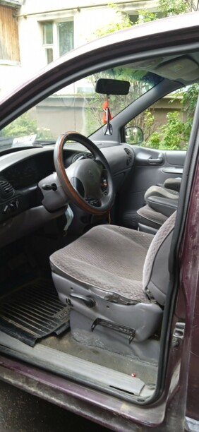 Dodge Caravan III, 7 мест, 1998 г.