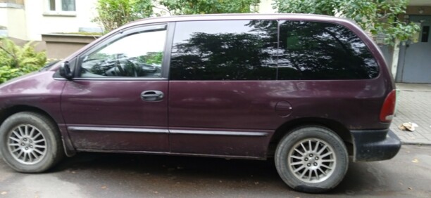 Dodge Caravan III, 7 мест, 1998 г.