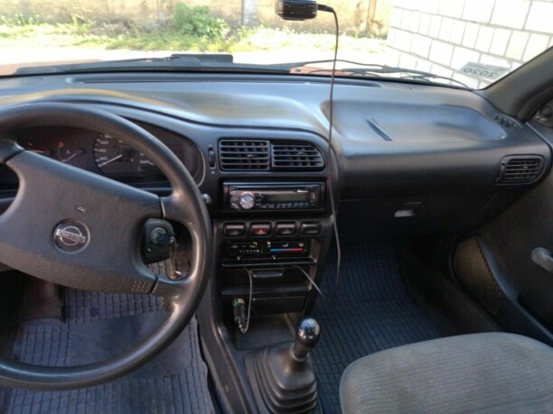 Nissan Sunny N14, 1994 г.