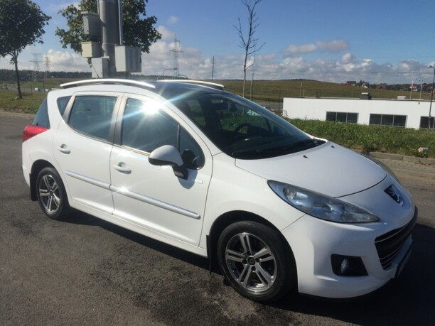 Peugeot 207 I · Рестайлинг, 2010 г.