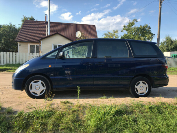 Toyota Previa II (XR30, XR40), 7 мест, 2001 г.