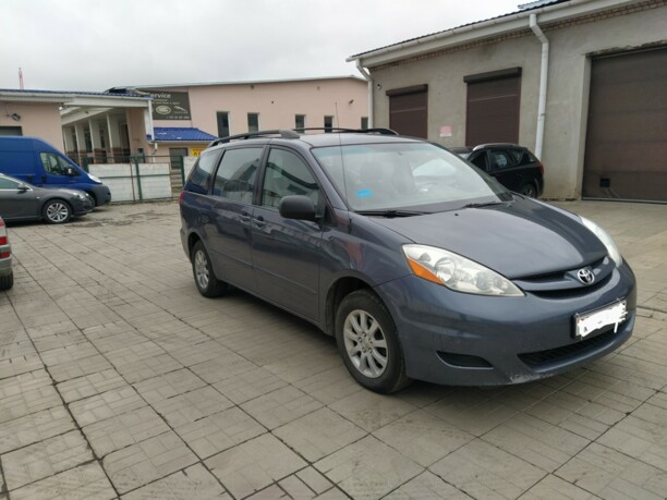 Toyota Sienna II (XL20) · Рестайлинг, 7 мест, 2006 г.