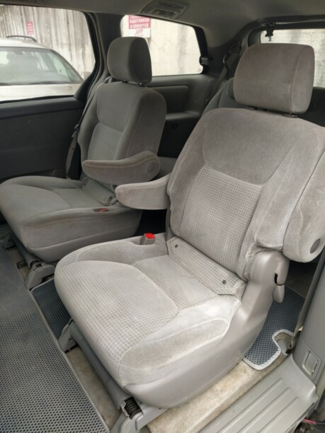 Toyota Sienna II (XL20) · Рестайлинг, 7 мест, 2006 г.
