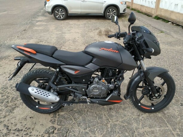 BAJAJ Pulsar 180, 2020 г.