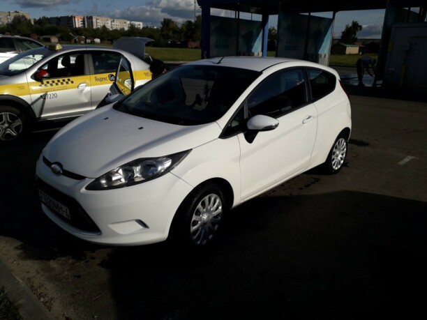 Ford Fiesta VI, 2010 г.