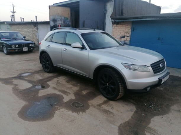 Infiniti FX I, 2003 г.