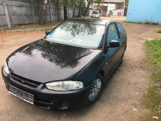Mitsubishi Colt V, 2001 г.