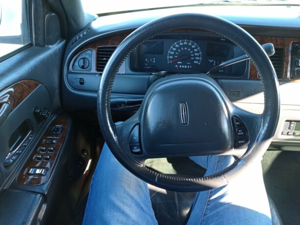 Lincoln Town Car III, 2000 г.