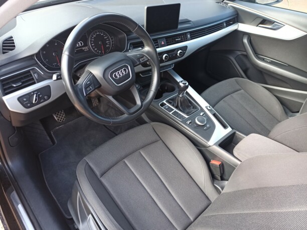Audi A4 B9, 2017 г.
