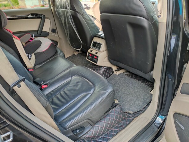 Audi Q7 4L, 7 мест, 2006 г.