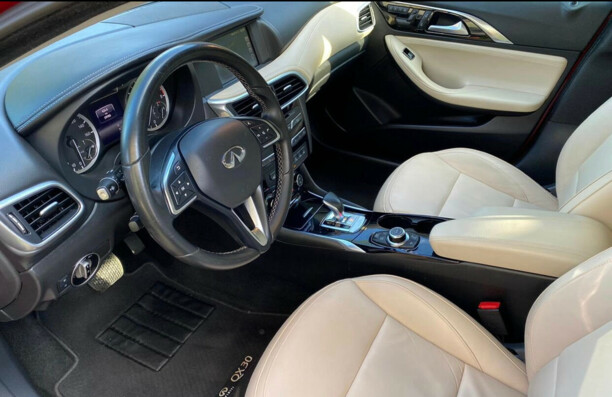 Infiniti QX30, 2017 г.