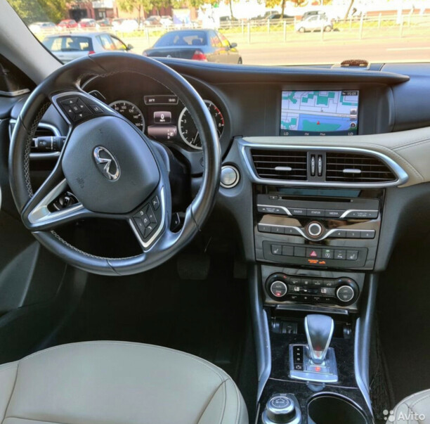 Infiniti QX30, 2017 г.