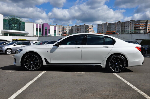 BMW 7 серия G11, 2016 г.