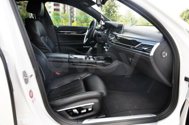 BMW 7 серия G11, 2016 г.