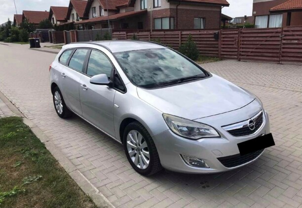 Opel Astra J, 2011 г.