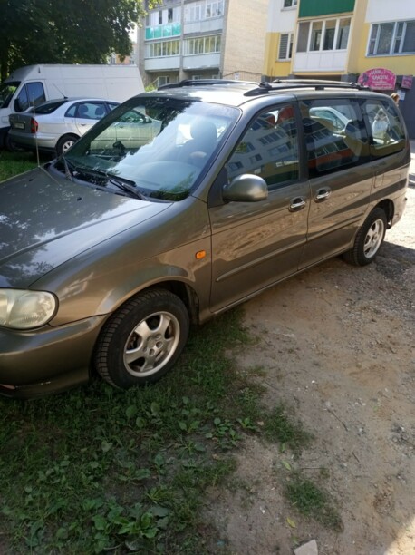 Kia Carnival I, 7 мест, 2000 г.