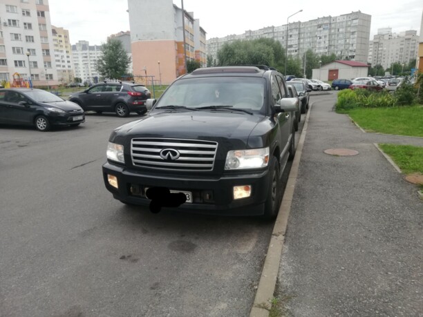 Infiniti QX56 I, 7 мест, 2005 г.