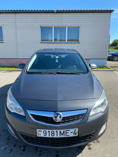 Opel Astra J, 2011 г.