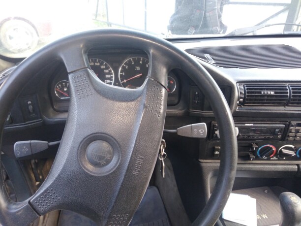 BMW 5 серия E34, 1990 г.