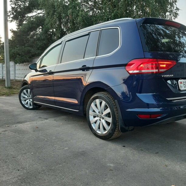 Volkswagen Touran III, 7 мест, 2016 г.