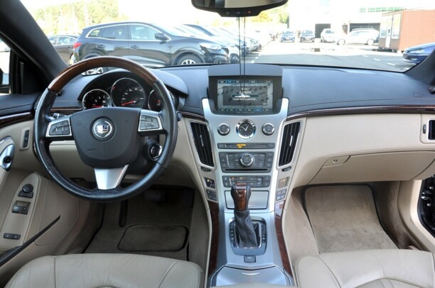 Cadillac CTS II, 2010 г.