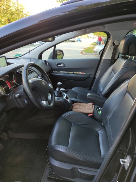 Peugeot 5008 I · Рестайлинг, 7 мест, 2014 г.